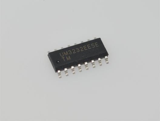 UM3232EESE 3V-5.5V RS-232 گیرنده 1Mbps 2Tx/2Rx ±15kV ESD SOIC-16 -40°C تا +85°C