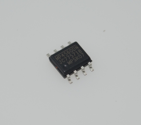 MP4560DN-LF 60V 5A کنورتر مرحله ای با کارایی بالا با ورودی گسترده 4.5 - 60V 500kHz فرکانس تنظیم پذیر خروجی محافظت از جریان بیش از حد خاموش شدن حرارتی و بسته DFN فشرده