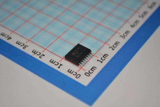 فرستنده و گیرنده RS-485 ایزوله ADM2486BRWZ با سرعت 500 کیلوبیت بر ثانیه، ایزولاسیون 2.5 کیلو ولت، ESD ±15 کیلو ولت، منطق 3 ولت/5 ولت، CMR بالا، دمای صنعتی برای PLC/کنترل موتور