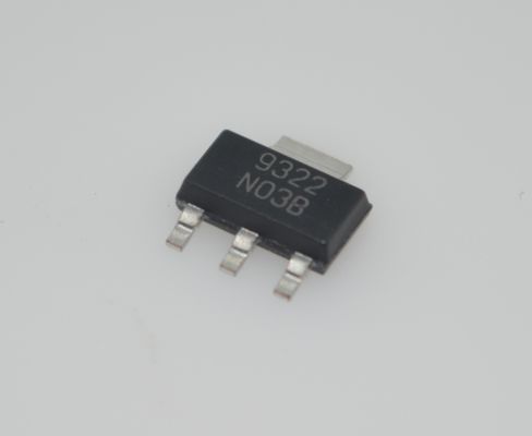 LM1117IMPX-ADJ/NOPB تنظیم پذیر 1.25-13.8V 800mA تنظیم کننده LDO با 1.2V سقوط 1٪ دقت جریان / حفاظت حرارتی پایدار با کاپ سرامیکی SOT-223 بسته بندی -40 ° C تا + 125 ° C محدوده