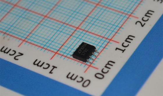 LT1792CS8 1.5A تنظیم کننده کاهش کم 3.3V / 5V / ADJ 1V کاهش ± 1٪ دقت SO-8 -40 °C تا + 125 °C سر و صدا کم