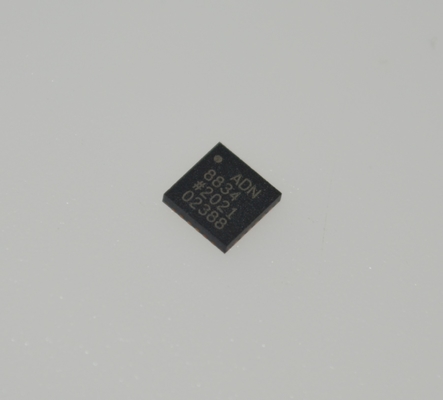 ADN8834ACPZ-R7 کنترل‌کننده TEC 3A با پایداری ±2.5°C، منبع تغذیه 2.7-5.5 ولت، رابط I2C، LFCSP-32، -40°C تا +85°C