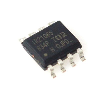 IR2106STRPBF 600V Half-Bridge Driver 200mA خروجی سریع تغییر UVLO، تاخیر کم گسترش SOIC-8 ایده آل برای موتور و اینورتر