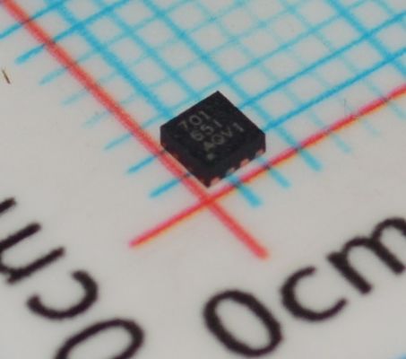 BQ294701DSGR - محافظ باتری لیتیوم یونی با تشخیص اضافه/کم ولتاژ، 2 سلولی، جریان 1 میکروآمپر، محدوده 3.6 ولت تا 10 ولت، پاسخ 1 میلی‌ثانیه، خاموش شدن حرارتی و پکیج DSBGA