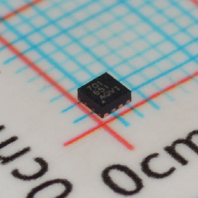 BQ294701DSGR - محافظ باتری لیتیوم یونی با تشخیص اضافه/کم ولتاژ، 2 سلولی، جریان 1 میکروآمپر، محدوده 3.6 ولت تا 10 ولت، پاسخ 1 میلی‌ثانیه، خاموش شدن حرارتی و پکیج DSBGA