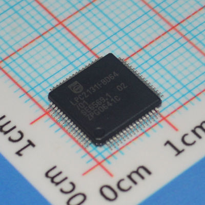 LPC2131FBD64/01,15 ARM7 MCU هسته RISC 32 بیتی 64 کیلوبایت فلش 16 کیلوبایت رم سرعت 60 مگاهرتز USB 2.0 2x UART 64-LQFP -40°C تا +85°C درجه صنعتی
