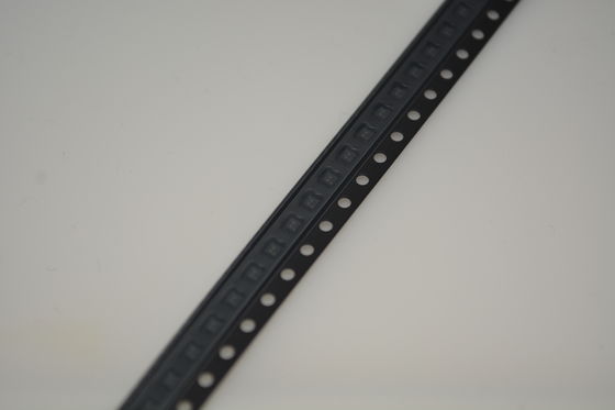 BQ29700DSER محافظ 2-4S لیتیوم-یون با توان بسیار کم، نظارت ولتاژ با دقت بالا، حفاظت از ولتاژ بیش از حد، حفاظت از ولتاژ کم، تشخیص بار، دفاع از اتصال کوتاه، بسته بندی DSBGA فشرده