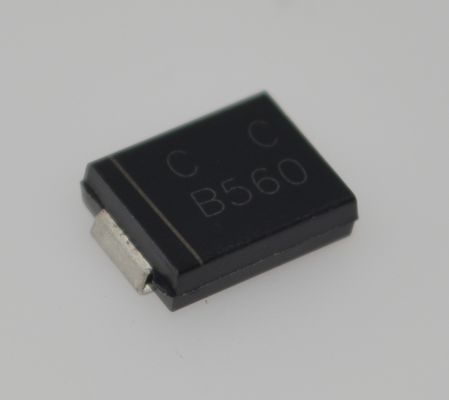 CDBC560-G 560Ω@100MHz حالت مشترک خفه شدن جریان بالا درجه بندی طیف گسترده ای دمای پایین DCR عالی EMI سرکوب RoHS سازگار طراحی فشرده قدرت و حفاظت از خط داده