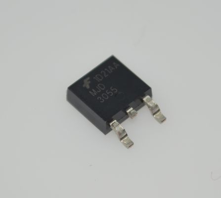 MJD3055T4G، 60 ولت، 15 آمپر، دارلینگتون های قدرت NPN، VCE(sat) کم برای راندمان بالا، دمپر یکپارچه و دیود برای عملکرد مقاوم، بسته TO-220، ایده آل برای بارهای القایی، موتورها و شیرهای برقی