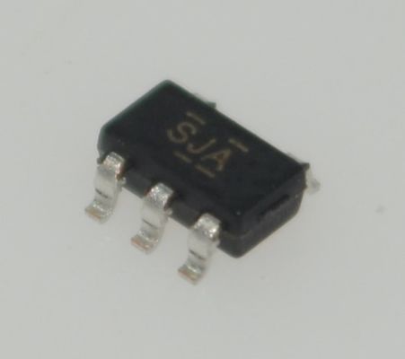 TPS70633DBVR LDO ورودی 2.7-10 ولت خروجی 150 میلی آمپر فوق العاده کم نویز 20μVRMS بالا PSRR 70dB سریع 50μs راه اندازی کم 30μA IQ پین فعال SOT-23-5 بسته