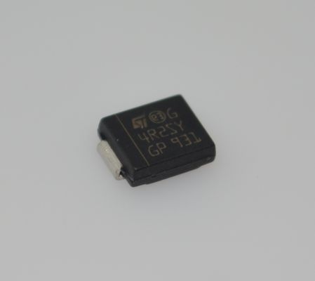Ultra-fast 75ns STTH4R02SY 4A 200V Power Rectifier بسیار کم Vf and Qrr عملکرد دمای بالا AEC-Q101 دارای صلاحیت بدون هالوجن ESD بسته DPAK مقاوم