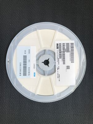 انتخاب BLM15AG221SN1D 221Ω امپدانس 500mA جریان پهنای باند با کیفیت بالا GHz تضعیف 0402 ردپای مینیاتوری بایاس DC پایدار سرکوب EMI موثر برای طراحی های PCB مدرن و صرفه جویی در فضا