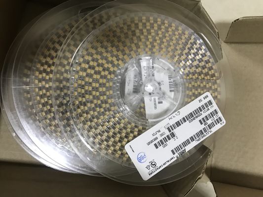 GRM0335C1H5R6BA01D 5.6pF ±0.1pF 0402 MLCC با رتبه 50 ولت، دی‌الکتریک C0G (NP0) برای پایداری نهایی، ضریب Q بالا، تلفات بسیار کم، بدون هالوژن و بسته‌بندی نوار و حلقه برای مدارهای خودرو