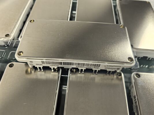 BSM150GT120DN2 ماژول IGBT 1200V/150A VCE پایین ((sat) سوئیچینگ با سرعت بالا از دست دادن کم ساخته شده NTC Baseplate جدا شده درجه صنعتی برای محرک های موتور سنگین و UPS صنعتی