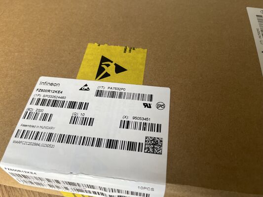 FZ600R12KE4HOSA1 ماژول IGBT 1200V/600A VCE پایین ((sat) سرعت بالا سوئیچ کردن از دست دادن کم فشار-تناسب پین های جدا شده baseplate NTC Sensor درجه صنعتی برای محرک های سنگین و کنورترهای بادی