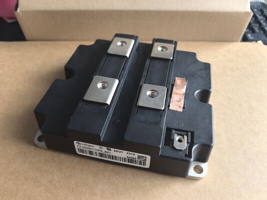 FZ1600R17HP4B2 1700V HiPerFET 4 1600A IGBT تراکم قدرت بالا Vce پایین ((sat) سوئیچینگ سریع فرکانس بالا SOA قوی درجه صنعتی برای UPS و خورشیدی
