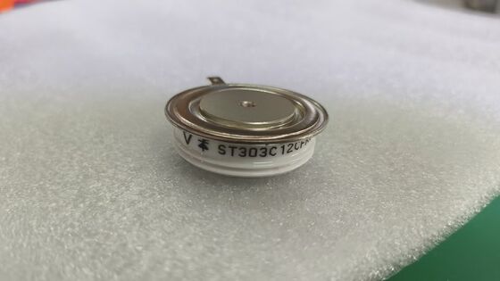 ماژول IGBT VS-ST303C12CFK0 1200V 300A با Vce(sat) کم، تلفات کم، استحکام بالا، NTC یکپارچه، سوئیچینگ سریع برای درایوهای صنعتی و اینورترهای UPS