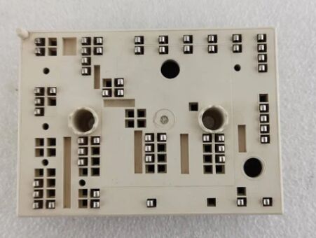 35ACC12F4V1 12V 3.5A ترانزیستور PNP خودرو کم VCE ((sat) 250mV افزایش جریان بالا SOT-223 بسته AEC-Q101 واجد شرایط برای تغییر بار و کنترل موتور در وسایل نقلیه