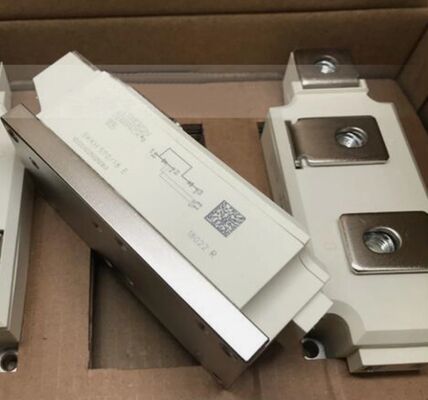 ماژول تریستور-دیود SKKH570/18E 1800V 570A سری دوگانه با گیت تقویت‌کننده، افت ولتاژ پایین (VF) 1.44 ولت، جریان جهشی 19 کیلوآمپر، پایه سرامیکی AlN، اتصالات فشاری، دارای گواهینامه UL برای استارترهای نرم