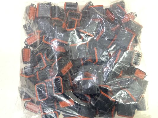 DT06-12SB 12 موقعیت 4.19mm Pitch Connector خودرو گیرنده سیاه Crimp Housing Wedgelock یکپارچه قفل IP68 مهر و موم 13A رتبه بندی برای محیط خشن سیم کشی