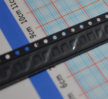 SIT8002AC-13-33E-50.00000T نوسانگر MEMS 50MHz ±50ppm ثبات 1.8-3.3V عرضه 2.5mA قدرت پایین LVPECL خروجی -40 °C تا +85 °C AEC-Q100 واجد شرایط