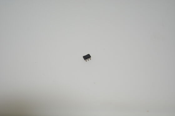 TLV6001IDBVR 1.8V تا 5.5V Rail-to-Rail Op Amp قدرت پایین 10μA 1kHz بسته GBW Micro SOT-23 برای سنسورهای باتری و دستگاه های قابل حمل